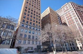 4th image of 3730 N Lake Shore Dr APT 11B