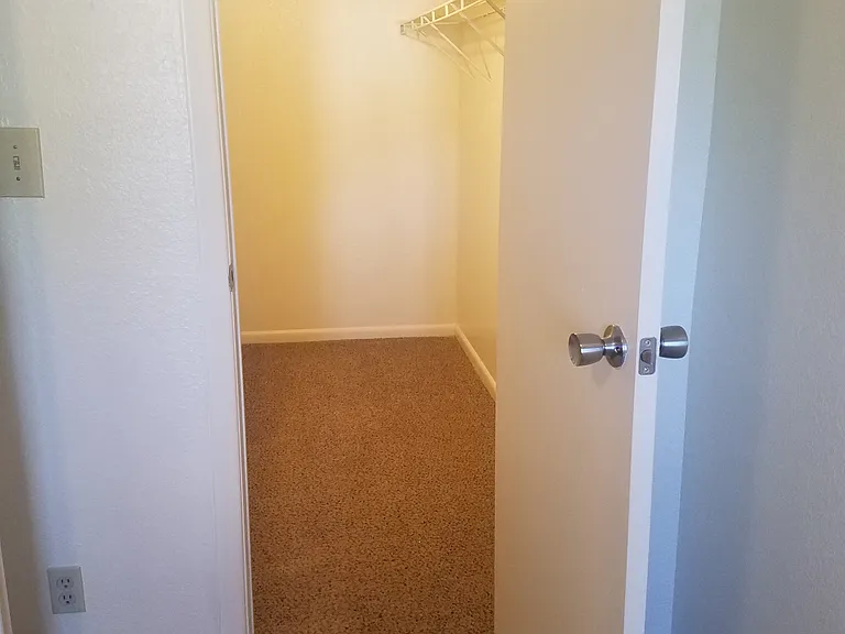 Quincy Ridge Apartments — Photo 43