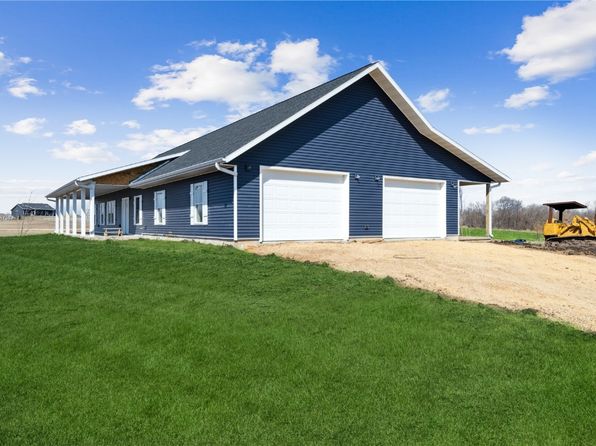 7936 217th Ave, Martelle, IA 52305