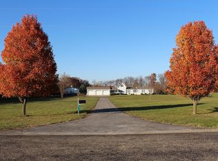 16751 Northfork Rd, Clinton, IL 61727