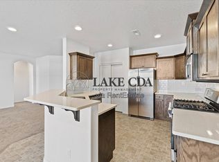 12371 N Gipper Loop, Rathdrum, ID 83858
