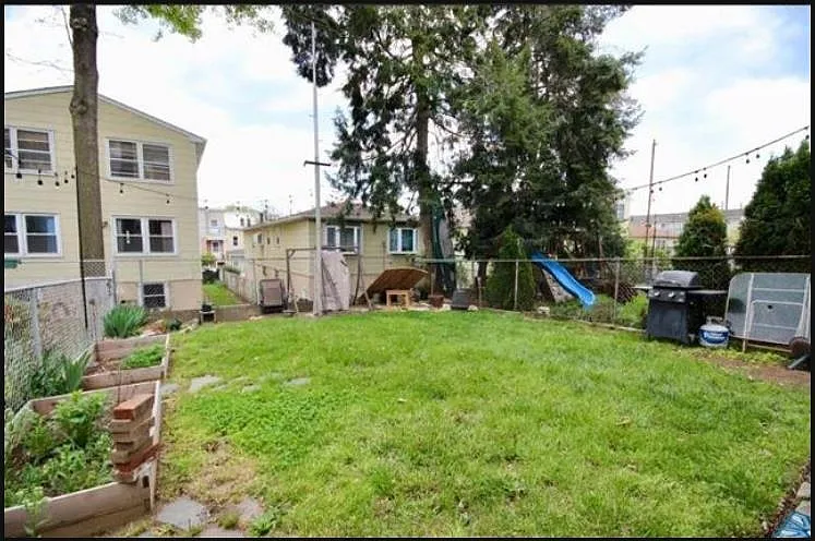 204 Sherman Ave — Photo 5