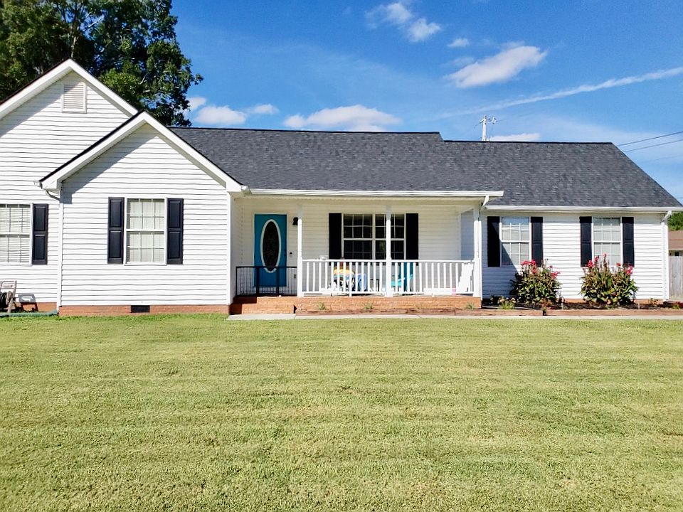 1st image of 13 Chloe Belle Cir