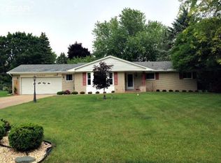 13448 Pomona Dr, Fenton, MI