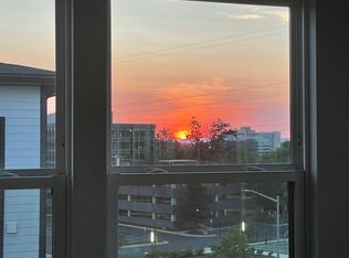 12850 Mosaic Park Way UNIT V, Herndon, VA 20171