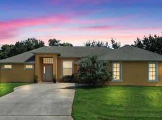 381 SE Glenwood Dr, Port Saint Lucie, FL 34984