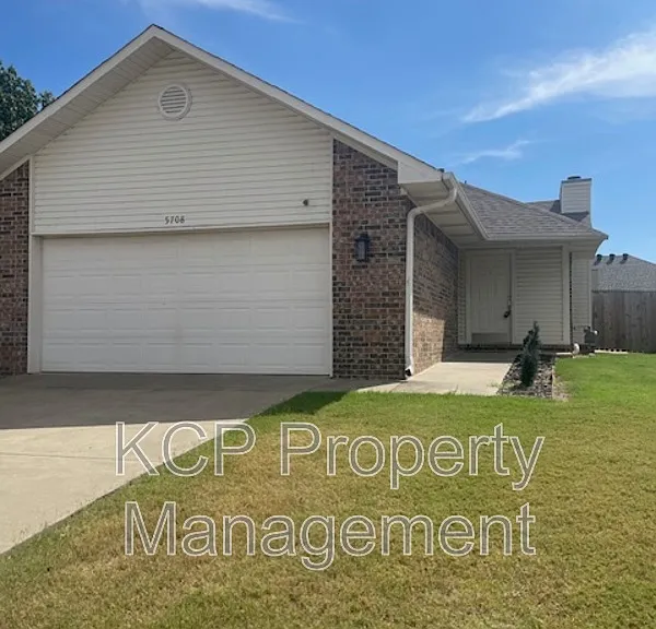 5708 Whitney Cir — Photo 1