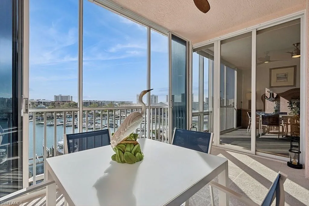 2 bed, 2.0 bath, 1394 sqft, $3,000 — Photo 1