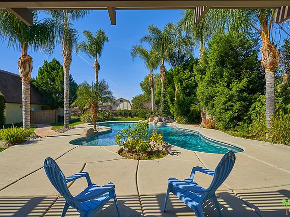 3rd image of 26615 Lore Heights Ct