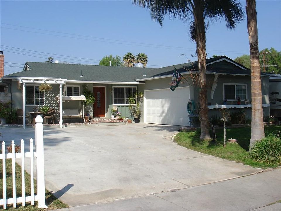 2nd image of 8323 Camelia Dr