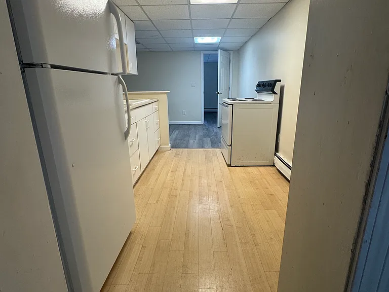 3 Chestnut St #3 — Photo 3