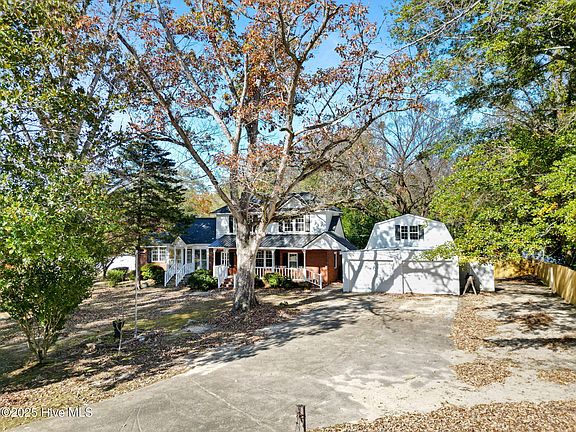 3rd image of 2313 Applebury Lane