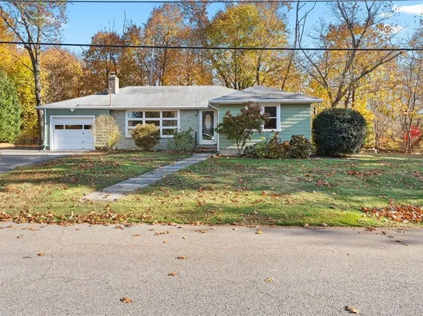 24 Craig Rd, Warwick, RI 02886