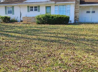 922 S Giant City Rd, Carbondale, IL 62902