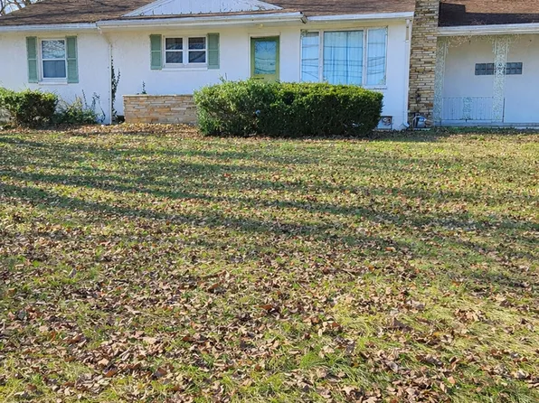 922 S Giant City Rd, Carbondale, IL 62902