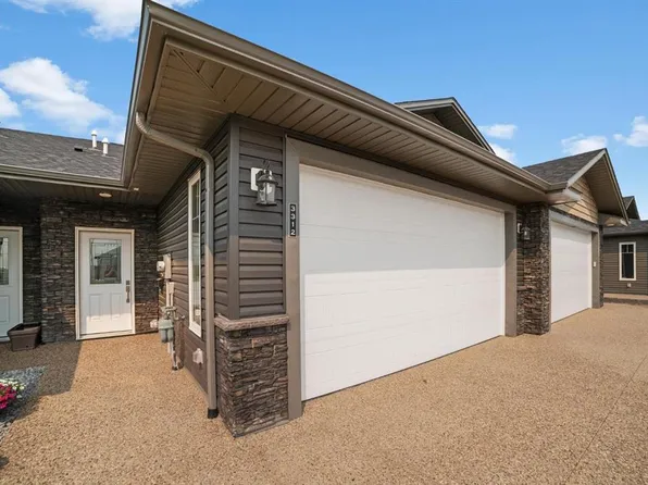 5728 S 55th Ave, Camrose, AB T4V 4P4