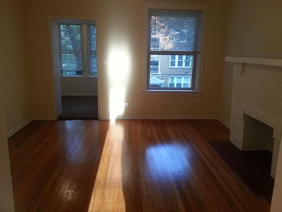 5th image of 3546 N Wolcott Ave APT 2N