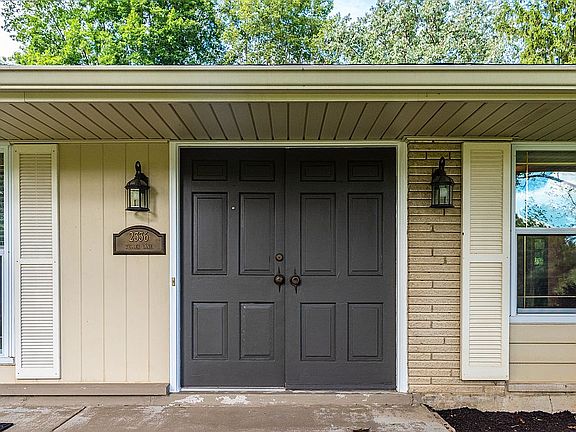 4th image of 2336 Weller Ln