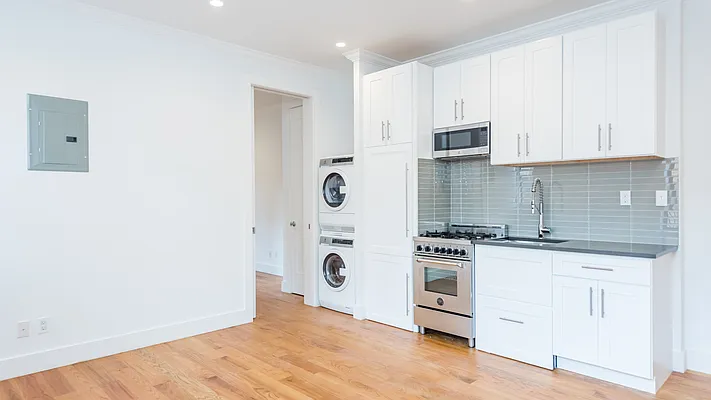 Rented by Nooklyn NYC LLC | media 61