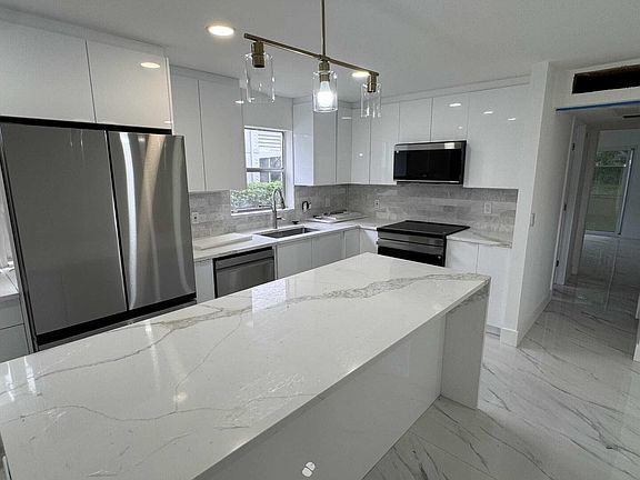3rd image of 216 Tuscany #D