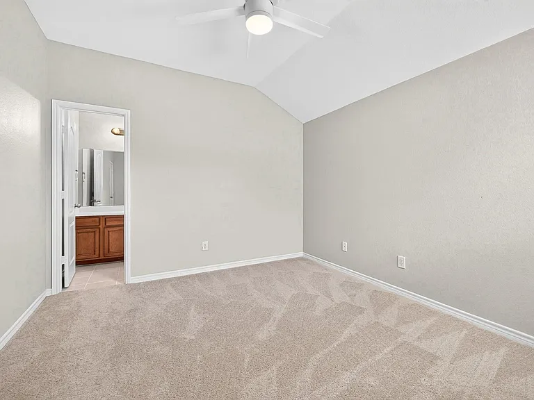 6837 Livorno Ln — Photo 21