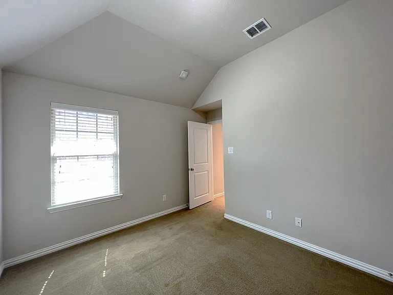 720 Raunald Dr — Photo 21