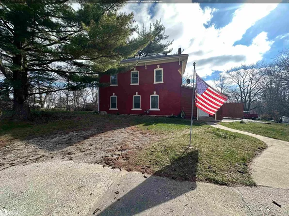 1403 Agency St, Burlington, IA 52601