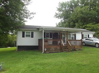 3016 Highland Dr, Maysville, KY 41056