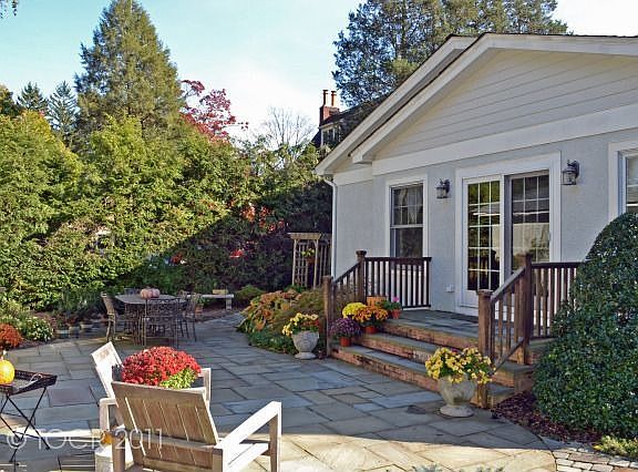 2nd image of 30 Cumberland Rd