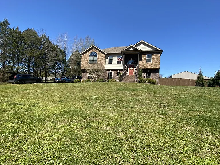 2638 Seven Mile Ferry Rd — Photo 3