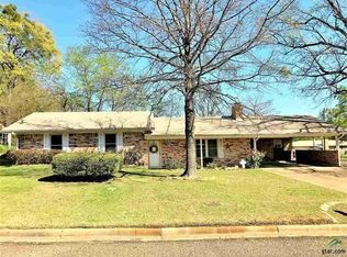 417 Rosewood St, Mount Pleasant, TX 75455