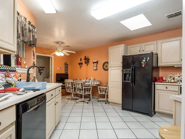 6732 Camino Blanco — Photo 5