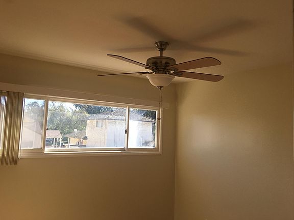 4th image of 4310 N Lakewood Blvd #B