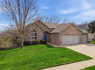 104 Knollwood Ct, Columbia, MO 65203