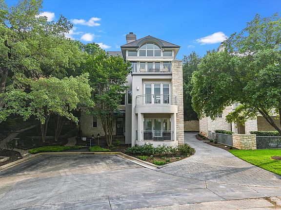 2nd image of 4408 Long Champ Dr APT 16