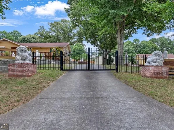 1242 Cooper Rd, Snellville, GA 30078