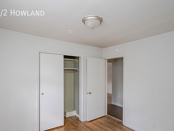 4th image of 571 Howland Ave
