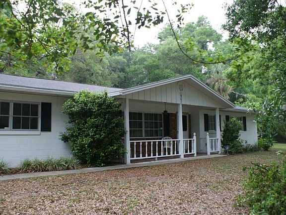 3rd image of 901 N Carpenter Ave
