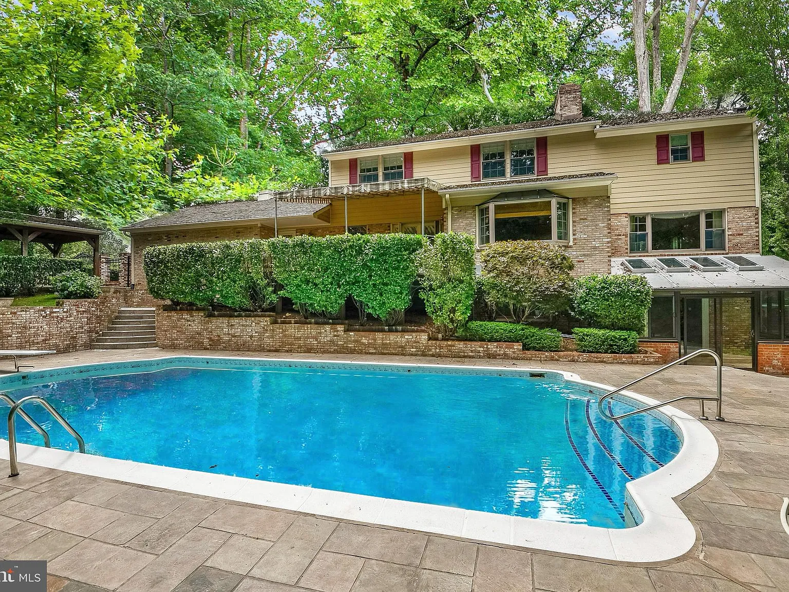 4 bed, 5.0 bath, 3970 sqft, $7,850 — Photo 1