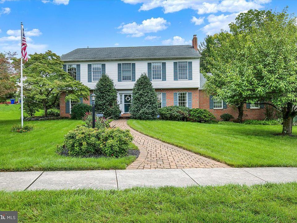 1st image of 5 Chelsea Cir