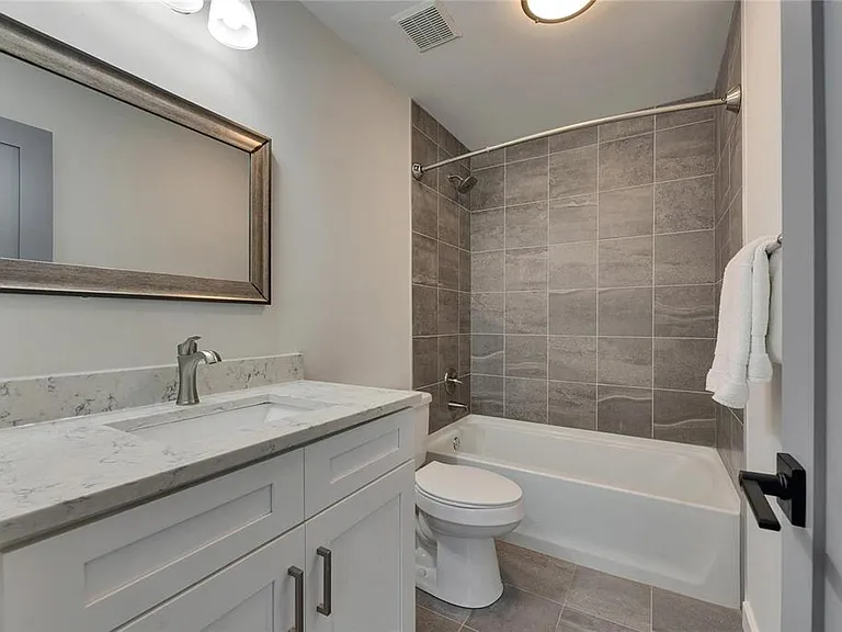 1025 Apollo Beach Blvd #1 — Photo 23