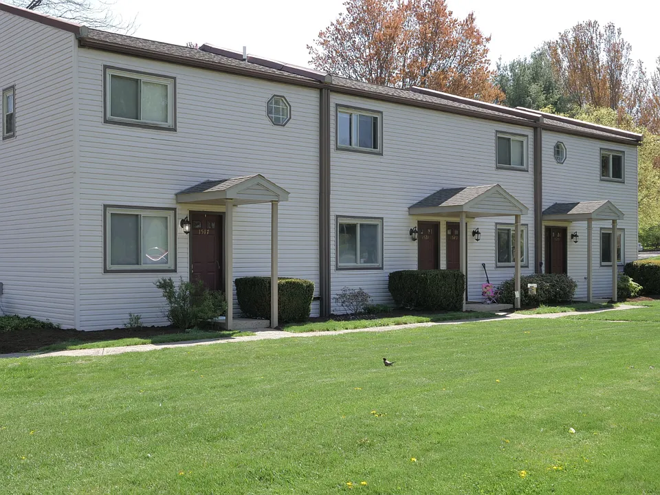 951 Southgate Dr
