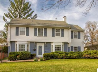 2830 Woodsdale Blvd, Lincoln, NE 68502