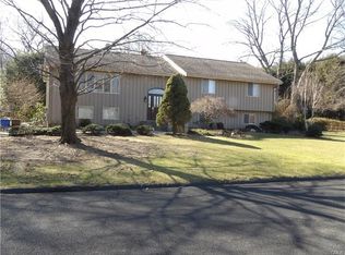 3 Hawley Rd, Shelton, CT 06484