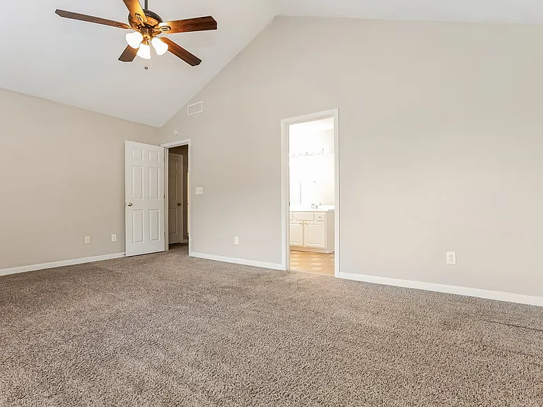 4259 Pentworth Ln NW — Photo 10
