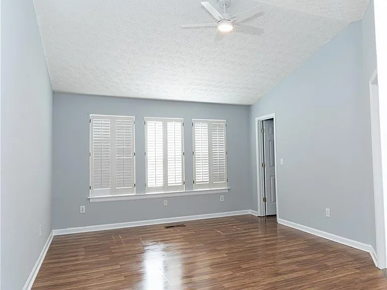 3457 Willgrove Ct — Photo 9