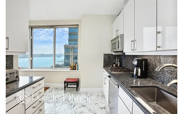 Sold by Douglas Elliman | media 4
