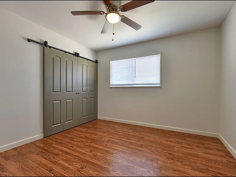 3807 Waymore Dr — Photo 17