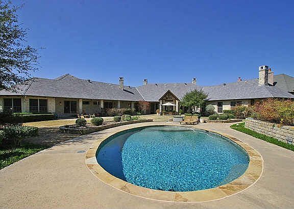2nd image of 5208 Creekpoint Dr
