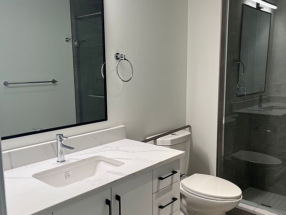 2nd image of 741 King St W #511